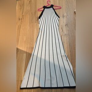 Maxi dress size small